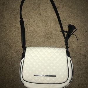 Steve Madden Quilted Messenger Bag Black & White